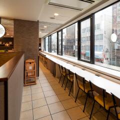 Отель Comfort Hotel Yokohama Kannai Япония, Йокогама - отзывы, цены и фото номеров - забронировать отель Comfort Hotel Yokohama Kannai онлайн гостиничный бар