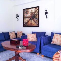 Отель Comfy 3rd Floor Flat and Pspace интерьер отеля фото 3