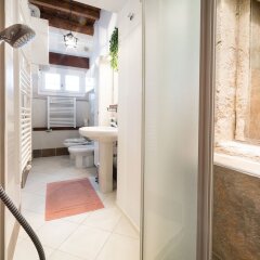 Отель Ve.N.I.Ce. Cera Casa Santo Stefano Италия, Венеция - отзывы, цены и фото номеров - забронировать отель Ve.N.I.Ce. Cera Casa Santo Stefano онлайн балкон
