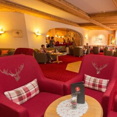 Отель Sunstar Hotel Davos Швейцария, Давос - отзывы, цены и фото номеров - забронировать отель Sunstar Hotel Davos онлайн гостиничный бар