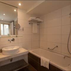 Отель B-aparthotel Grand Place ванная фото 2