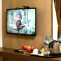 Отель The Milestone Hotel Непал, Катманду - отзывы, цены и фото номеров - забронировать отель The Milestone Hotel онлайн гостиничный бар