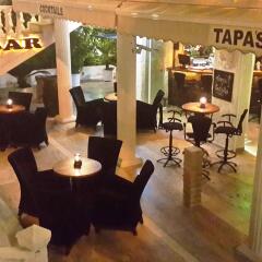 Conny's Boutique Hotel - Adults Only питание