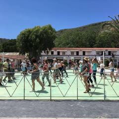 Отель Ciudad De Vacaciones Cala Montjoi Испания, Курорт Росес - отзывы, цены и фото номеров - забронировать отель Ciudad De Vacaciones Cala Montjoi онлайн спортивное сооружение