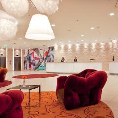 Гостиница Crowne Plaza Санкт-Петербург Аэропорт в Санкт-Петербурге - забронировать гостиницу Crowne Plaza Санкт-Петербург Аэропорт, цены и фото номеров интерьер отеля фото 2