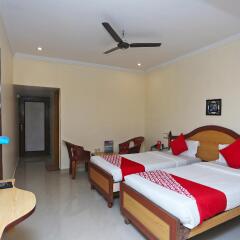 OYO 15468 Hotel Sharda комната для гостей