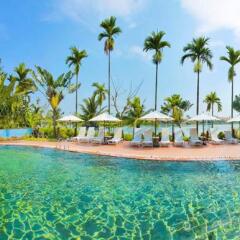Отель Pho Hoi Riverside Resort бассейн