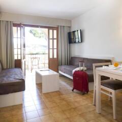 Отель Apartamentos Delfin Casa Vida комната для гостей фото 2