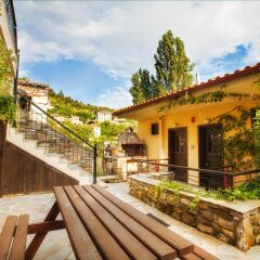 Отель Oreiades Guesthouse Ситония балкон