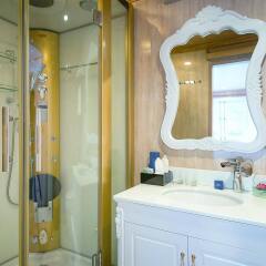 Отель La Vela Classic Cruise Вьетнам, Халонг - отзывы, цены и фото номеров - забронировать отель La Vela Classic Cruise онлайн ванная фото 2
