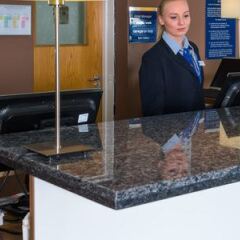 Отель Holiday Inn Express East Манчестер банкомат
