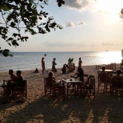 Отель Charm Beach Resort пляж