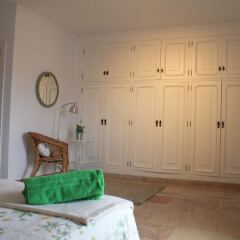 Отель Acapulco Apartment Испания, Фуэнхирола - отзывы, цены и фото номеров - забронировать отель Acapulco Apartment онлайн комната для гостей