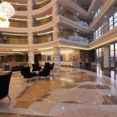 Отель Kirman Belazur Resort And Spa Богазкент интерьер отеля