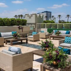 Отель Crowne Plaza Los Angeles-Commerce Casino бассейн