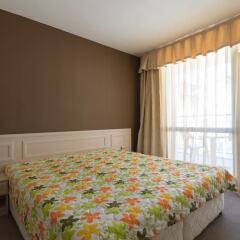 Апартаменты One Bedroom Apartment with Balcony комната для гостей фото 2