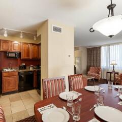 Отель Arlington Court Suites Hotel США, Арлингтон - отзывы, цены и фото номеров - забронировать отель Arlington Court Suites Hotel онлайн в номере фото 2