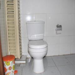 Отель Tyndale Residence Ltd ванная