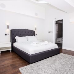 Отель Luxurious 4 Bedroom Flat by Baker Street Великобритания, Лондон - отзывы, цены и фото номеров - забронировать отель Luxurious 4 Bedroom Flat by Baker Street онлайн комната для гостей фото 5