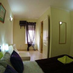 Отель Peniche Surf Lodge Пениче комната для гостей фото 2