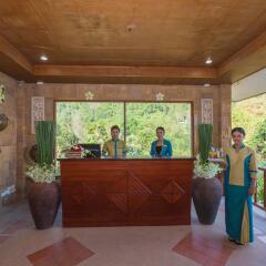 Отель Railay Phutawan Resort спа
