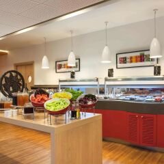 Ibis Izmir Alsancak Турция, Измир - 1 отзыв об отеле, цены и фото номеров - забронировать отель Ibis Izmir Alsancak онлайн питание