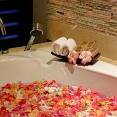 Отель Maehaad Bay Resort спа