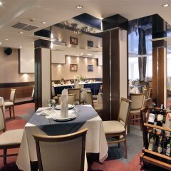 Central Hotel Forum гостиничный бар