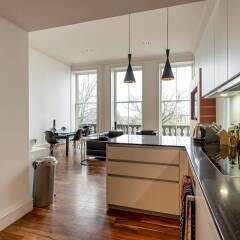 Отель Location, Location! North Bank Street Luxury Apt Эдинбург интерьер отеля