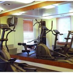 Отель DoubleTree By Hilton London Excel фитнесс-зал фото 2