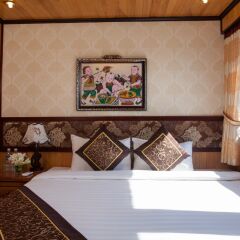 Отель Halong Legacy Legend Cruise комната для гостей