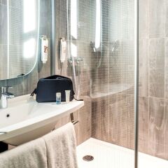 Отель ibis Paris 17 Clichy-Batignolles - formerly Berthier ванная фото 2