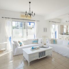 Отель Mimosa Seafront Villa Кипр, Протарас - отзывы, цены и фото номеров - забронировать отель Mimosa Seafront Villa онлайн комната для гостей фото 2