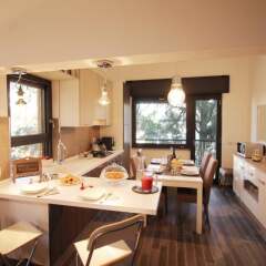 Апартаменты Large 3BR Eur Apartment в номере
