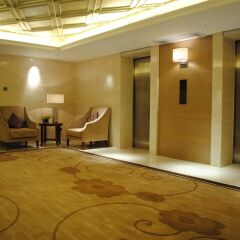 Guangzhou New Century Hotel бассейн