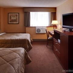 Отель Fairfield by Marriott Montreal Downtown Канада, Монреаль - отзывы, цены и фото номеров - забронировать отель Fairfield by Marriott Montreal Downtown онлайн удобства в номере