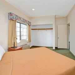 Отель Lynwood Century Freeway Travelodge Линвуд детские мероприятия
