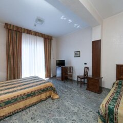 Hotel Residence Arcobaleno комната для гостей фото 2