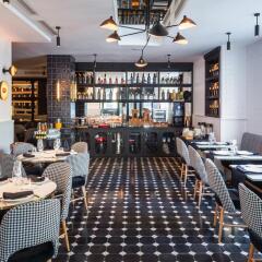 TRYP Madrid Chamberí Hotel гостиничный бар