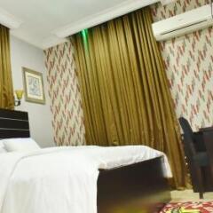 Отель Somerset Suites спа
