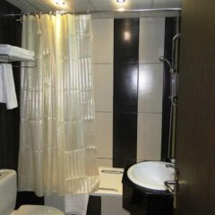 Vendome Palace Hotel in Dubai, United Arab Emirates from 83$, photos, reviews - zenhotels.com bathroom photo 3