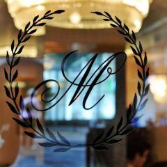 Отель Murray Hill East Suites гостиничный бар
