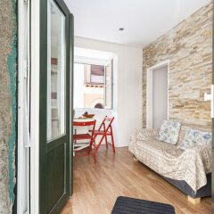 Отель Alfama Friends Home Gonzalos Home балкон