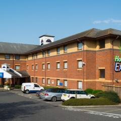 Отель Holiday Inn Express Exeter M5, Jct 29 парковка