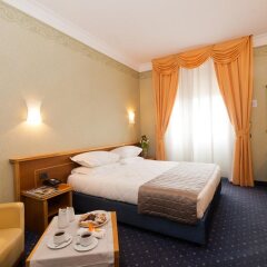 Ele Green Park Hotel Pamphili in Rome, Italy from 165$, photos, reviews - zenhotels.com guestroom photo 2