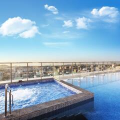 Lotte City Hotel Jeju бассейн