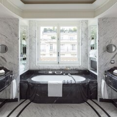Отель The Peninsula Paris Франция, Париж - 1 отзыв об отеле, цены и фото номеров - забронировать отель The Peninsula Paris онлайн спа фото 2