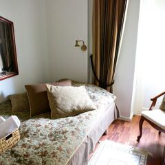 Отель Boutique Hotel Yöpuu Финляндия, Ювяскюля - отзывы, цены и фото номеров - забронировать отель Boutique Hotel Yöpuu онлайн комната для гостей фото 4