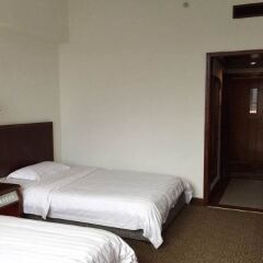 Five Rams City Hotel комната для гостей фото 4