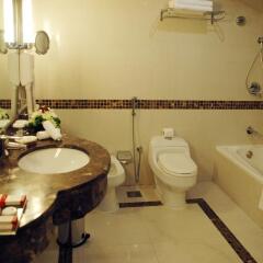Отель Avenue Hotel ОАЭ, Дубай - 3 отзыва об отеле, цены и фото номеров - забронировать отель Avenue Hotel онлайн ванная